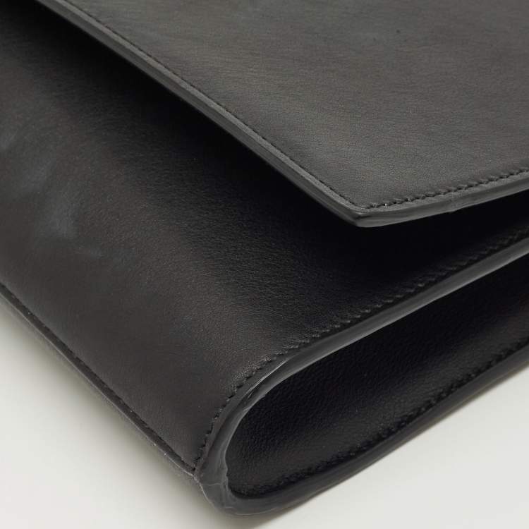 Pre Owned Saint Laurent Black Leather Y-Ligne Clutch