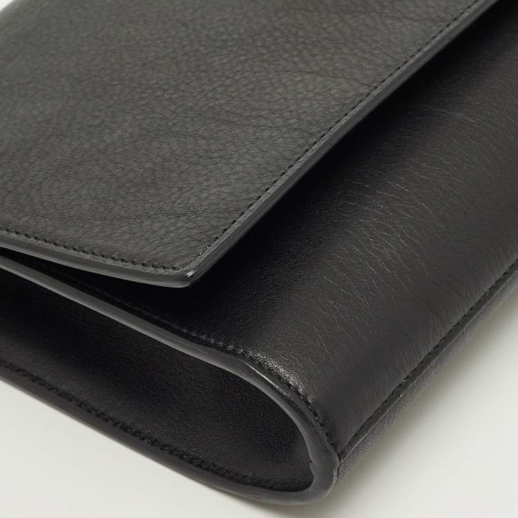 Pre Owned Saint Laurent Black Leather Y-Ligne Clutch