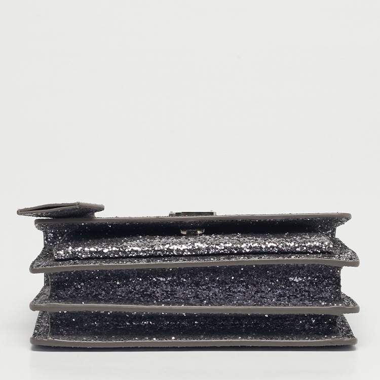 مملوكة مسبقًا Saint Laurent Silver Glitter Leather Small Sunset Chain Shoulder Bag