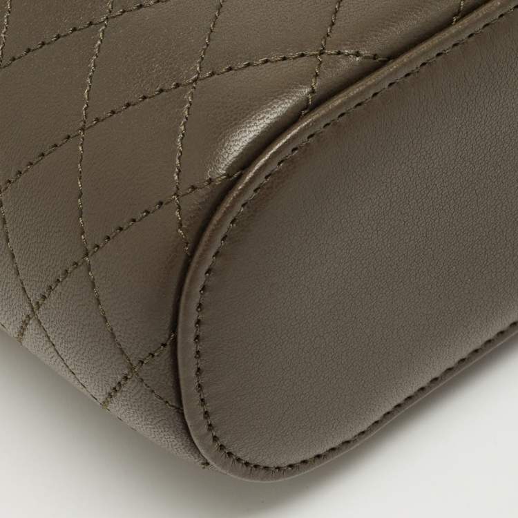 Pre Owned Saint Laurent Olive Green Quilted Leather Mini Gaby Vanity Bag