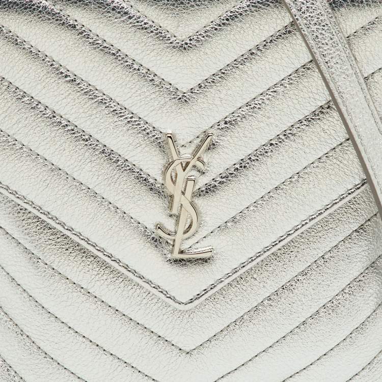 Pre Owned Saint Laurent Silver Leather Matelasse Double Flap Crossbody Bag