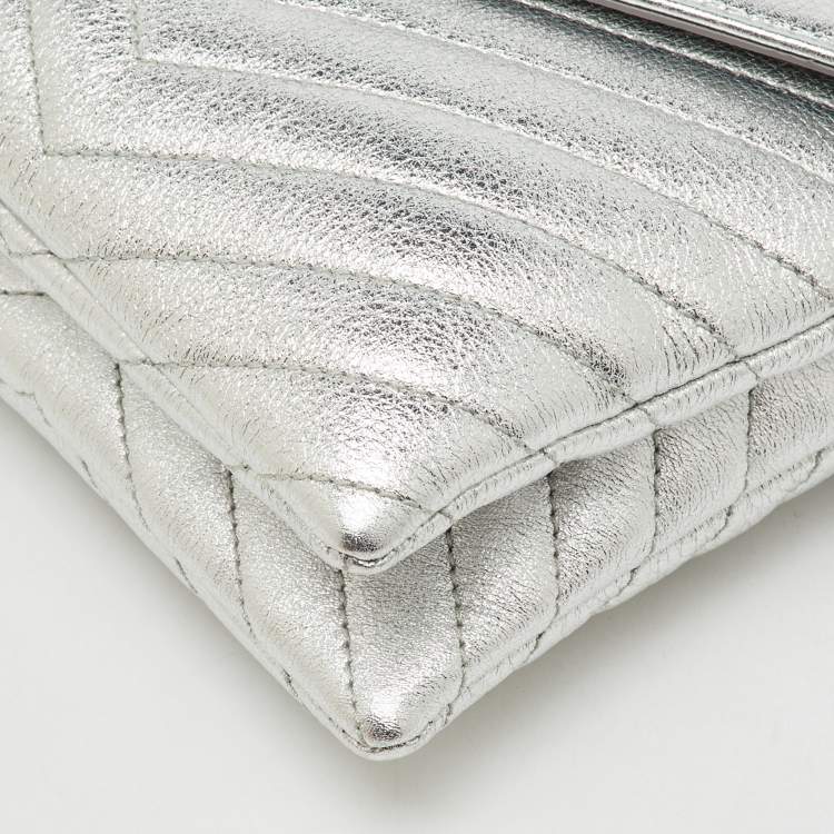 Pre Owned Saint Laurent Silver Leather Matelasse Double Flap Crossbody Bag