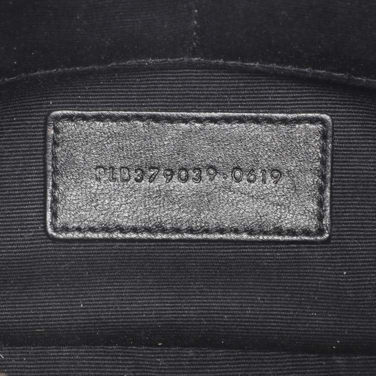 مملوكة مسبقًا حقيبة كلتش سان لوران سوار جلد ماتلاسية أسود مونوجرام