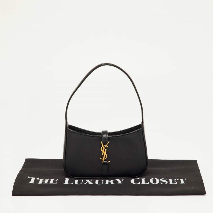 Pre Owned Saint Laurent Black Leather Mini LE 5 À 7 Shoulder Bag