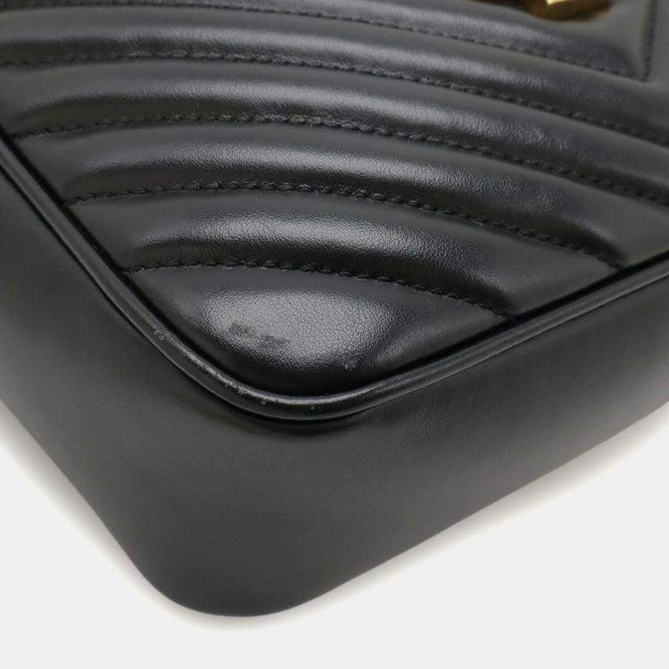 مملوكة مسبقًا Saint Laurent Paris Ysl Lou Camera Bag Shoulder Black Leather