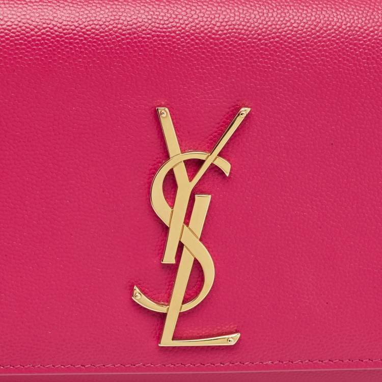 مملوكة مسبقًا Saint Laurent Cassandre Fuchsia Leather Clutch