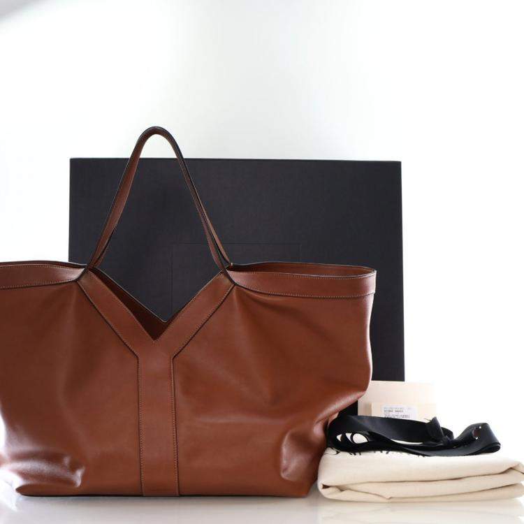 مملوكة مسبقًا Saint Laurent Calfskin Y Tote