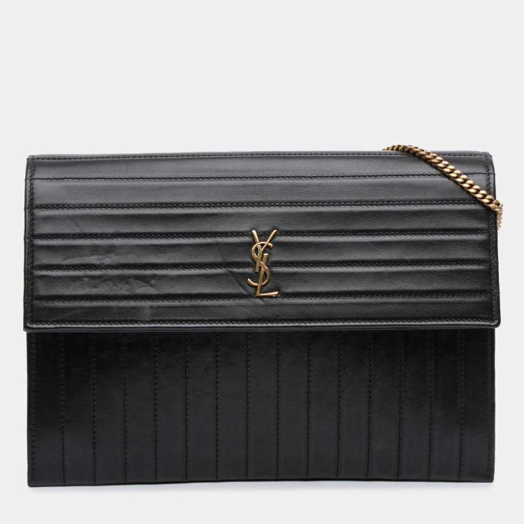 مملوكة مسبقًا Saint Laurent Paris Black Quilted Calfskin Victoire Chain Crossbody