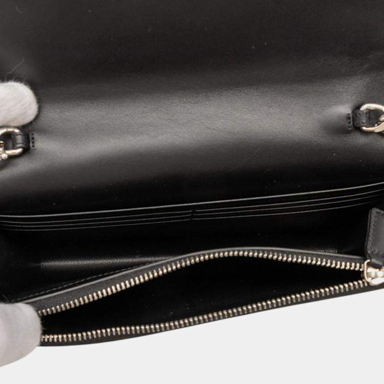 مملوكة مسبقًا Saint Laurent Paris Black Calfskin Cloud Star Applique Classic Monogram Kate Tassel Wallet on Chain