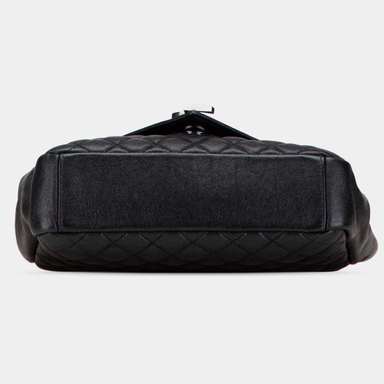 مملوكة مسبقًا Saint Laurent Paris Black Medium Sheepskin Triquilt Monogram College Bag