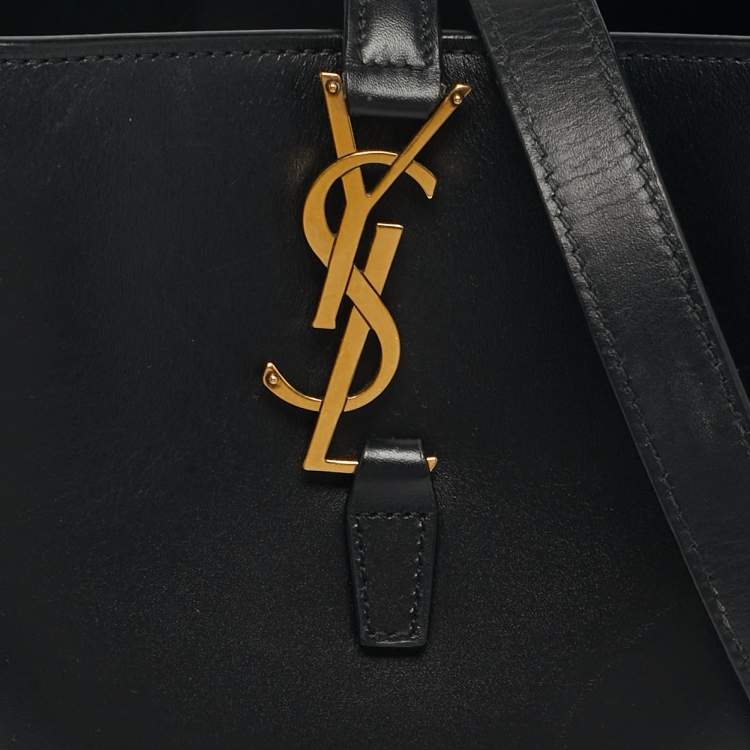 Pre Owned Saint Laurent Black Leather Small Le 37 Bucket Bag