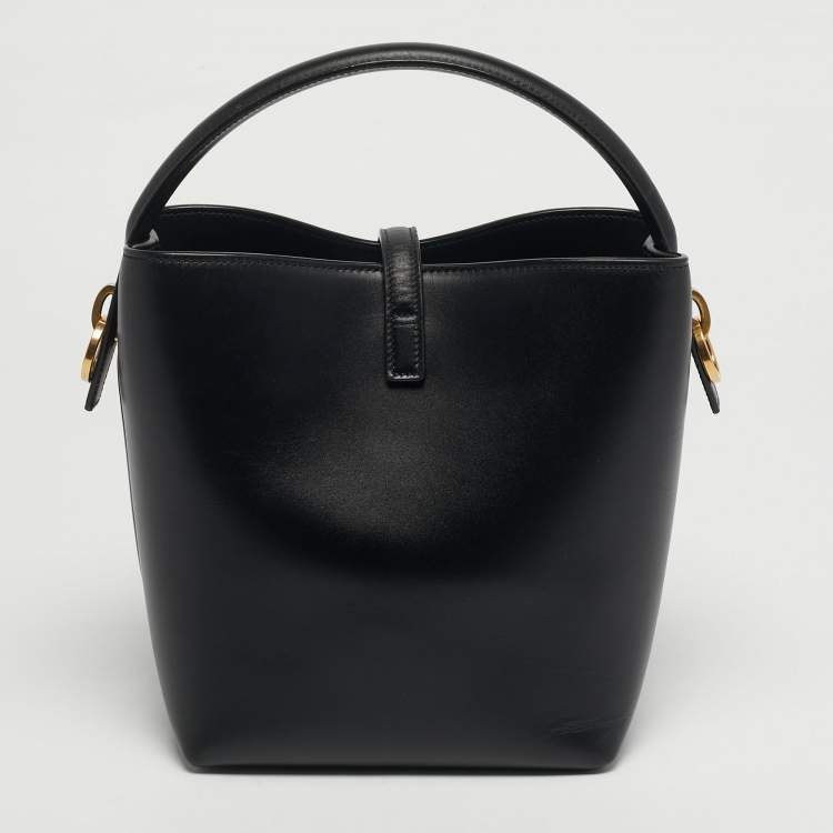 Pre Owned Saint Laurent Black Leather Small Le 37 Bucket Bag
