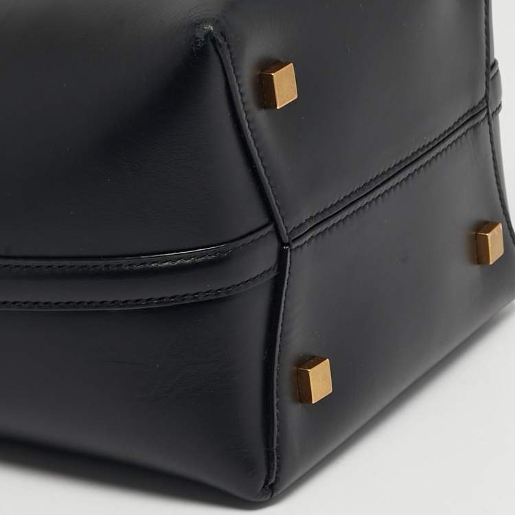 Pre Owned Saint Laurent Black Leather Small Le 37 Bucket Bag