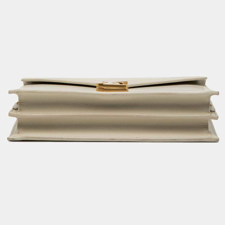 Pre Owned Saint Laurent Paris White Smooth Calfskin Monogram Cassandra Clasp Bag