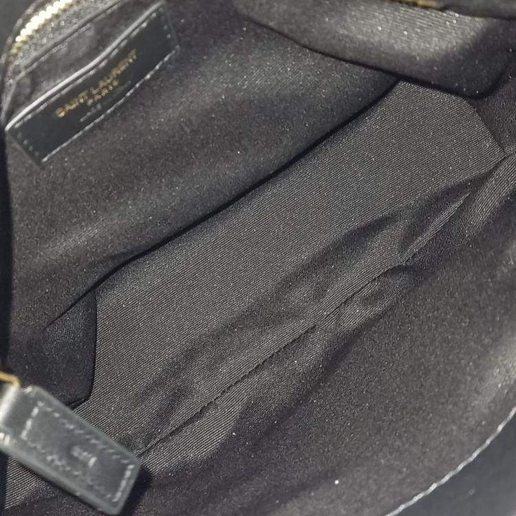 مملوكة مسبقًا Saint Laurent Paris Black Leather Lulu Puffer Bag Small