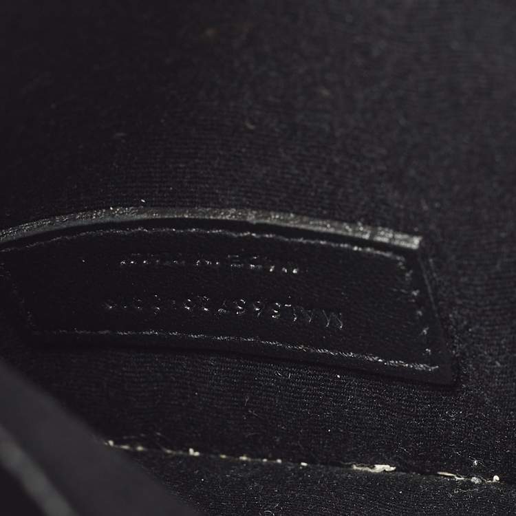 مملوكة مسبقًا Saint Laurent Uptown Black Leather Clutch