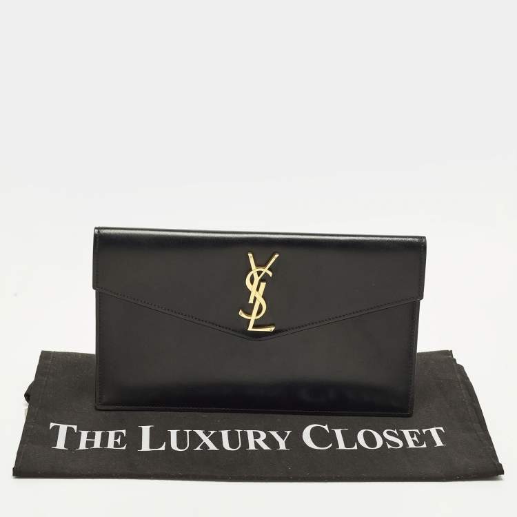 مملوكة مسبقًا Saint Laurent Uptown Black Leather Clutch