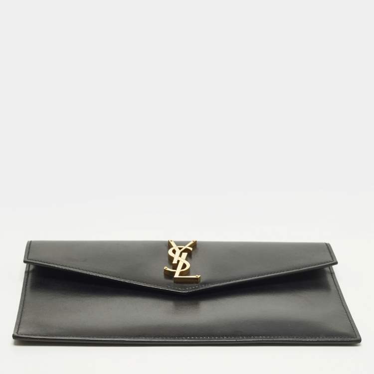 مملوكة مسبقًا Saint Laurent Uptown Black Leather Clutch