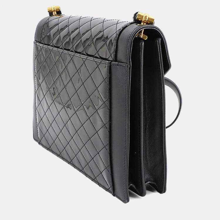 مملوكة مسبقًا Saint Laurent Gaby Black Patent Leather Shoulder Bag