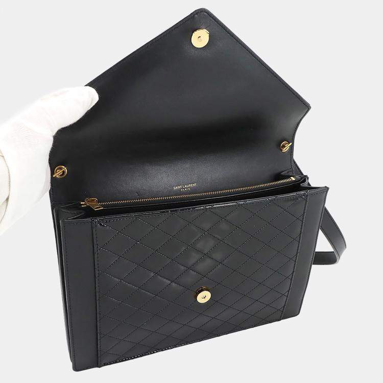 مملوكة مسبقًا Saint Laurent Gaby Black Patent Leather Shoulder Bag
