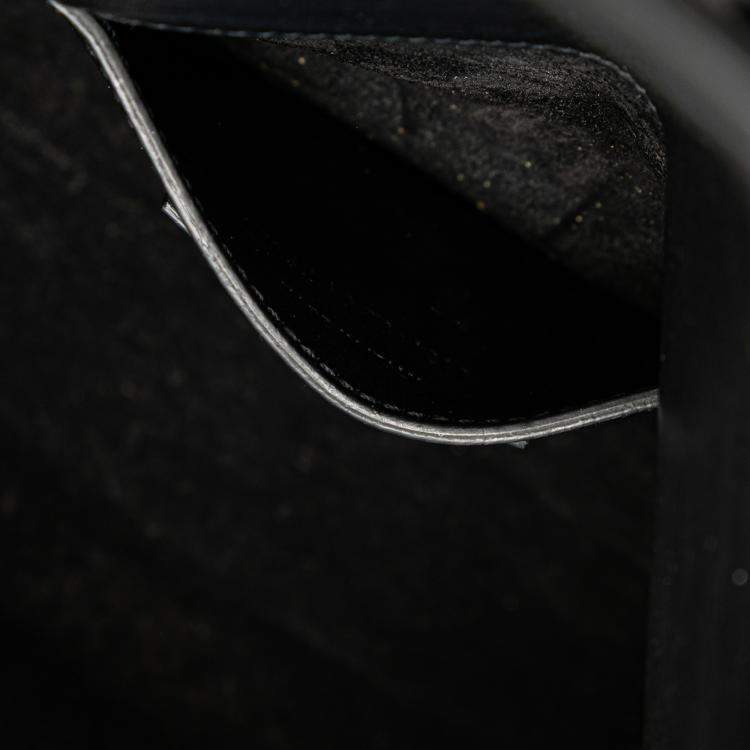 مملوكة مسبقًا Saint Laurent Paris Black Medium Smooth Calfskin Classic Monogram Kate Tassel Crossbody