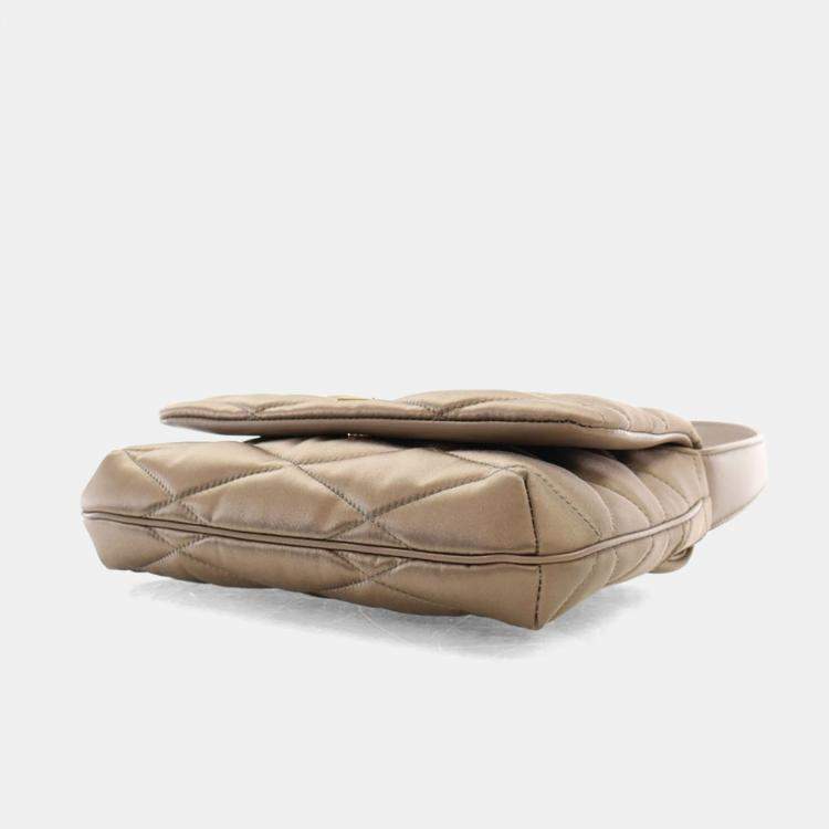 Pre Owned Saint Laurent (YSL) Quilted Le 5 A 7