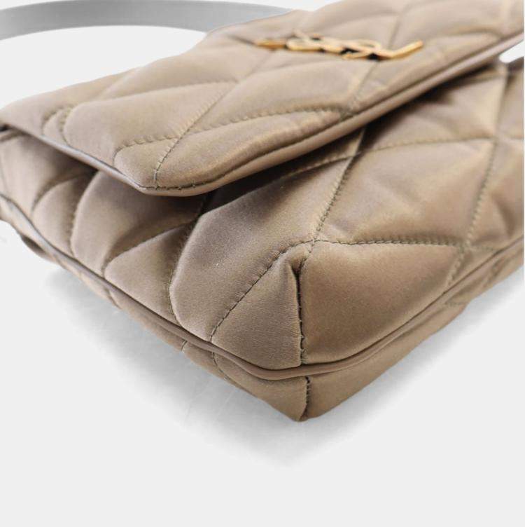 Pre Owned Saint Laurent (YSL) Quilted Le 5 A 7