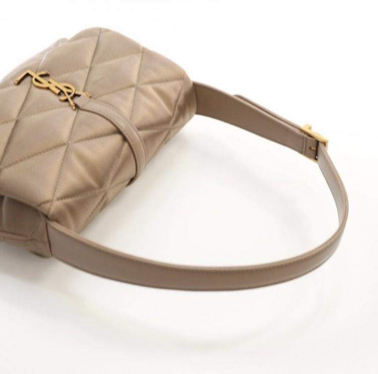 Pre Owned Saint Laurent (YSL) Quilted Le 5 A 7