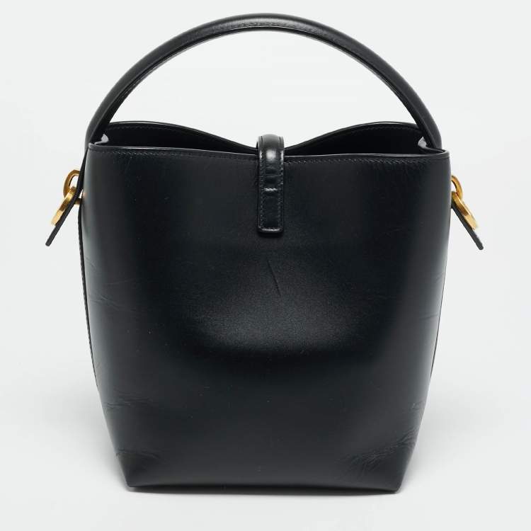 Pre Owned Saint Laurent Le 37 Small Black Leather Bucket Bag