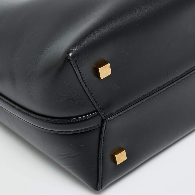 Pre Owned Saint Laurent Le 37 Small Black Leather Bucket Bag