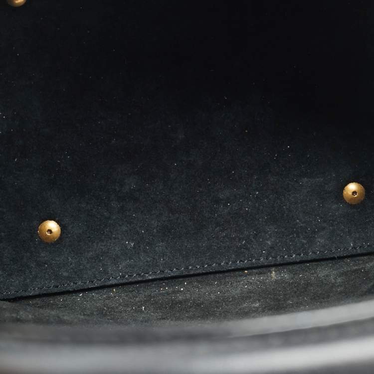 Pre Owned Saint Laurent Le 37 Small Black Leather Bucket Bag