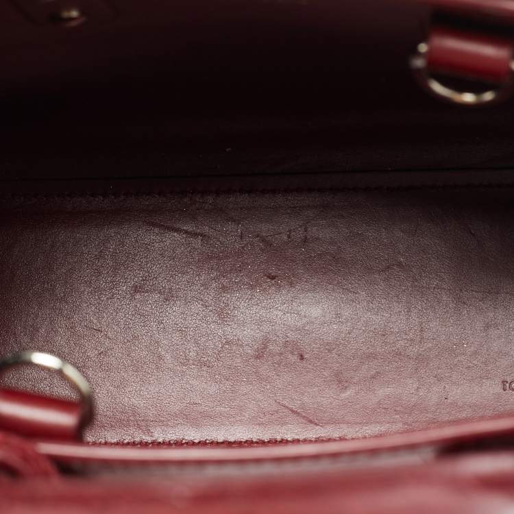 مملوكة مسبقًا Saint Laurent Classic Sac De Jour Nano Red Croc Embossed Leather Tote