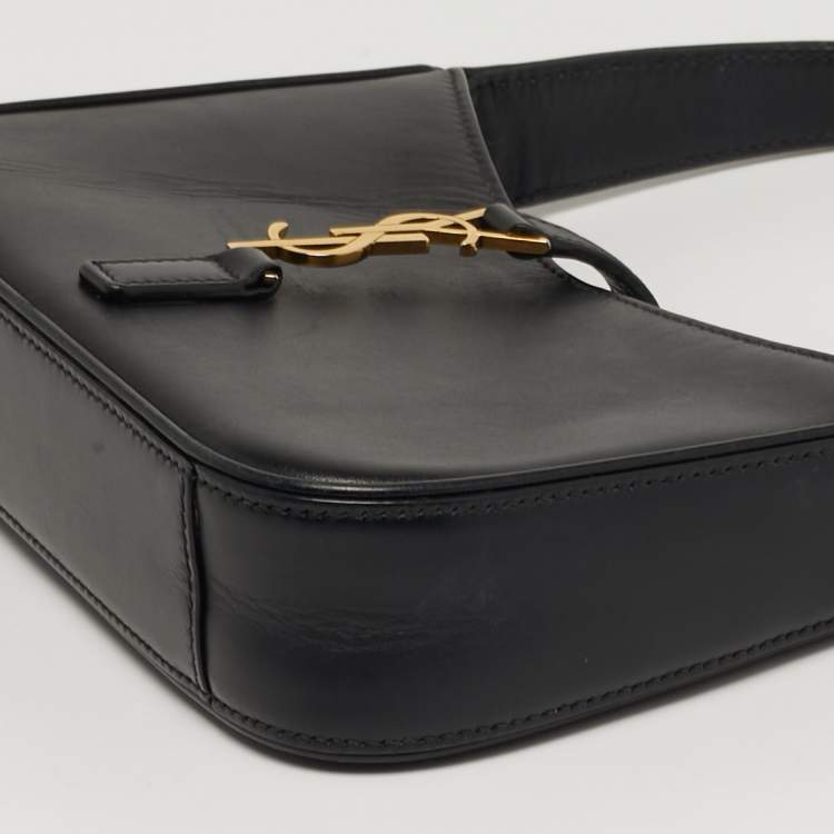 Pre Owned Saint Laurent LE 5 À 7 Mini Black Leather Shoulder Bag