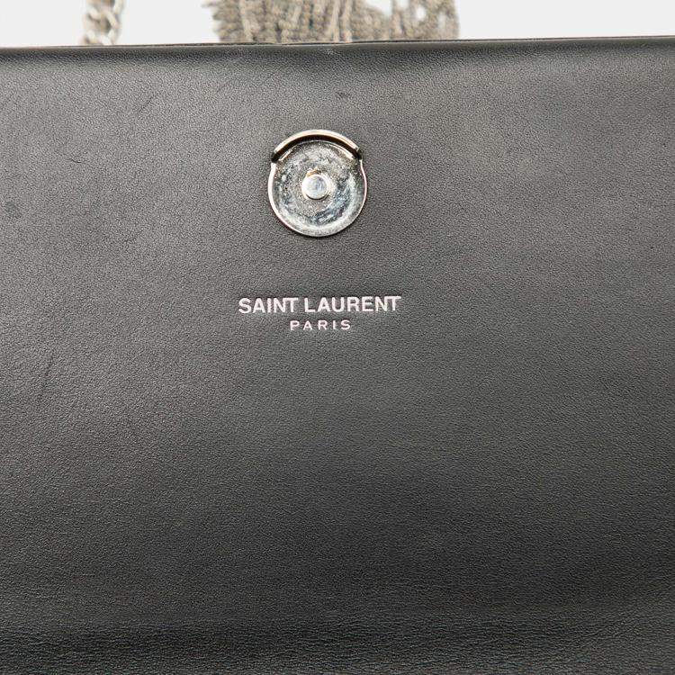 مملوكة مسبقًا Saint Laurent Paris Black Calfskin Cloud Star Applique Classic Monogram Kate Tassel Wallet on Chain