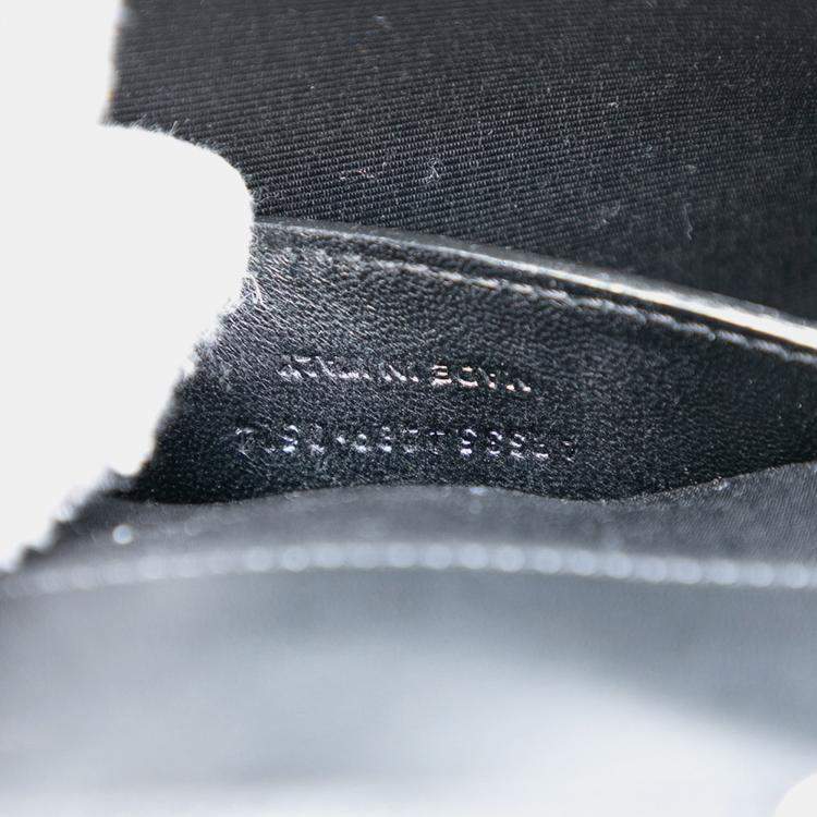 مملوكة مسبقًا Saint Laurent Paris Black Studded Chevron Calfskin Monogram Envelope Chain Flap