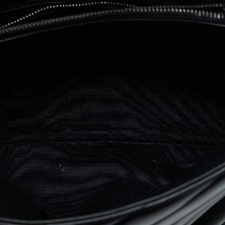 مملوكة مسبقًا Saint Laurent Paris Black Medium Matelasse Leather Monogram Monochrome Loulou Shoulder Bag