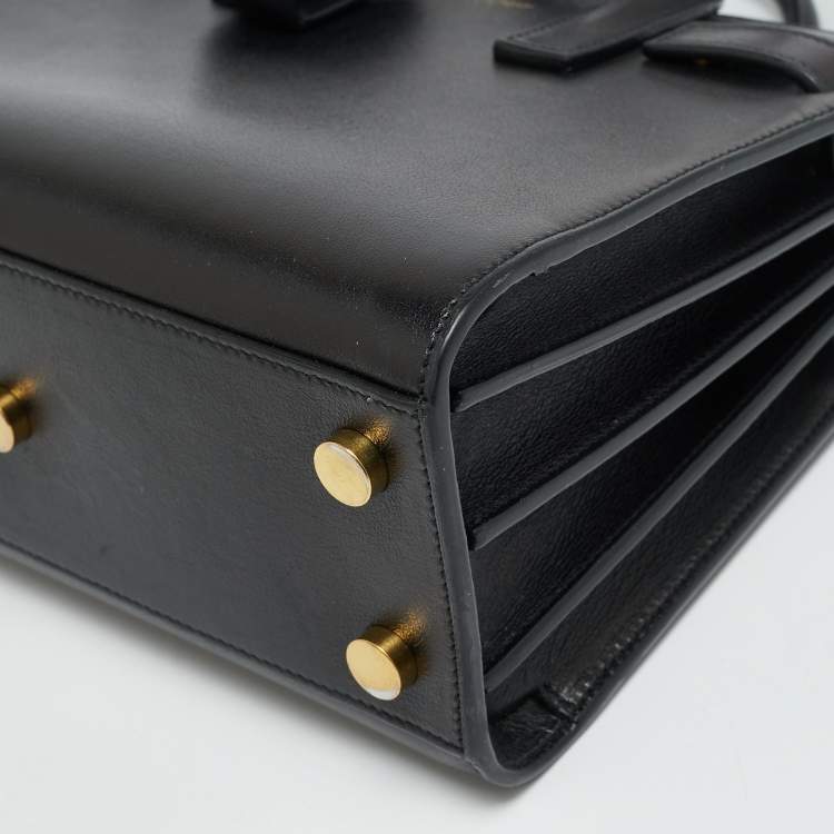 مملوكة مسبقًا Saint Laurent Classic Sac De Jour Nano Black Leather Tote