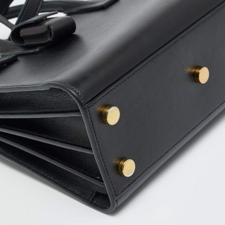 مملوكة مسبقًا Saint Laurent Classic Sac De Jour Nano Black Leather Tote