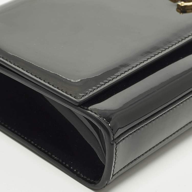 Pre Owned Saint Laurent Cassandre Black Patent Leather Clutch