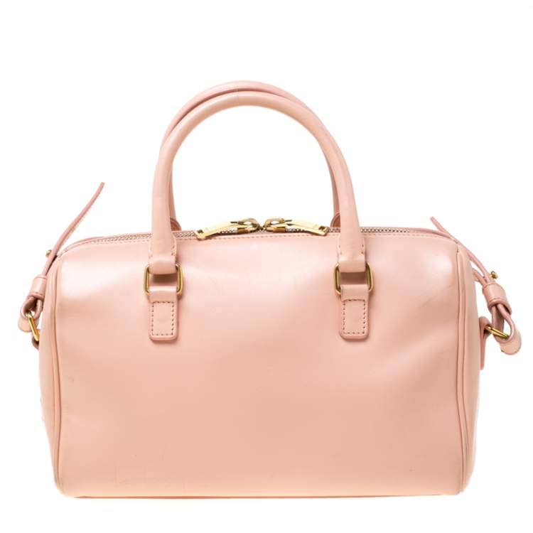 مملوكة مسبقًا Saint Laurent Peach Leather Classic Baby Duffle Crossbody Bag 