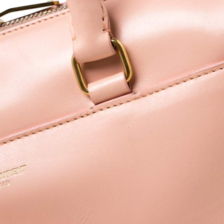 مملوكة مسبقًا Saint Laurent Peach Leather Classic Baby Duffle Crossbody Bag 