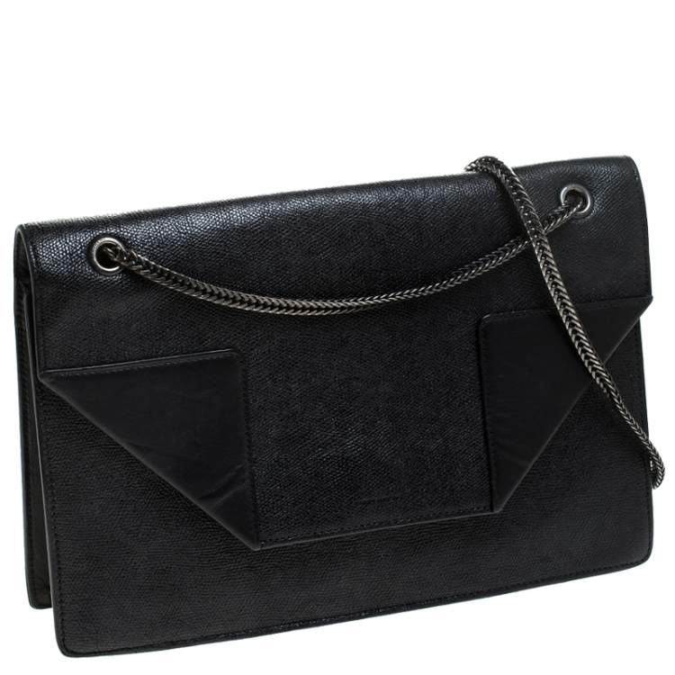 مملوكة مسبقًا Saint Laurent Paris Black Leather Betty Shoulder Bag