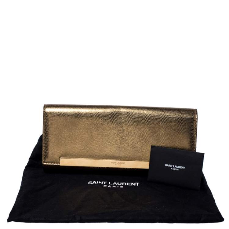 مملوكة مسبقًا  Saint Laurent Gold Snakeskin Embossed Leather Poche Lutetia Clutch