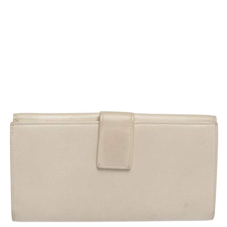 Pre Owned Yves Saint Laurent White Leather Belle De Jour Flap Wallet