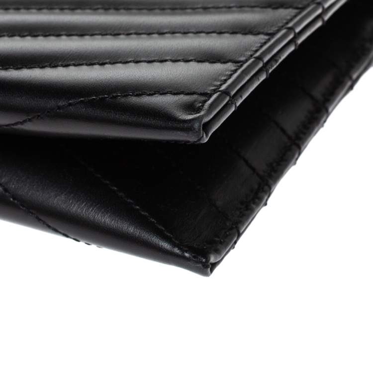 Pre Owned Saint Laurent Black/White Matelassé Leather Envelope Clutch        