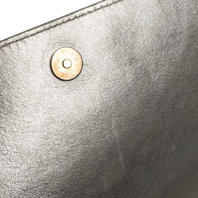 Pre Owned Saint Laurent Metallic Silver Leather Belle De Jour Flap Clutch