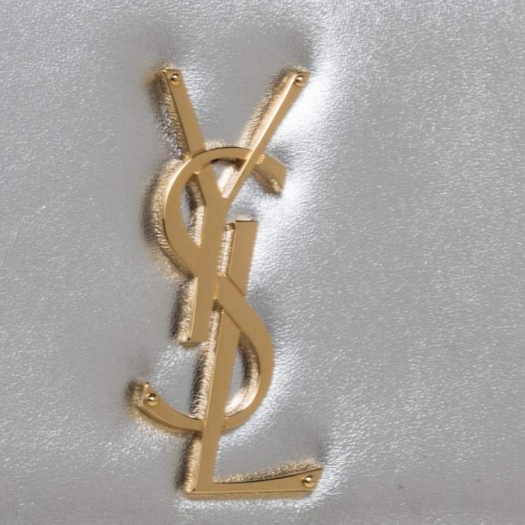Pre Owned Saint Laurent Metallic Silver Leather Kate Monogram Clutch