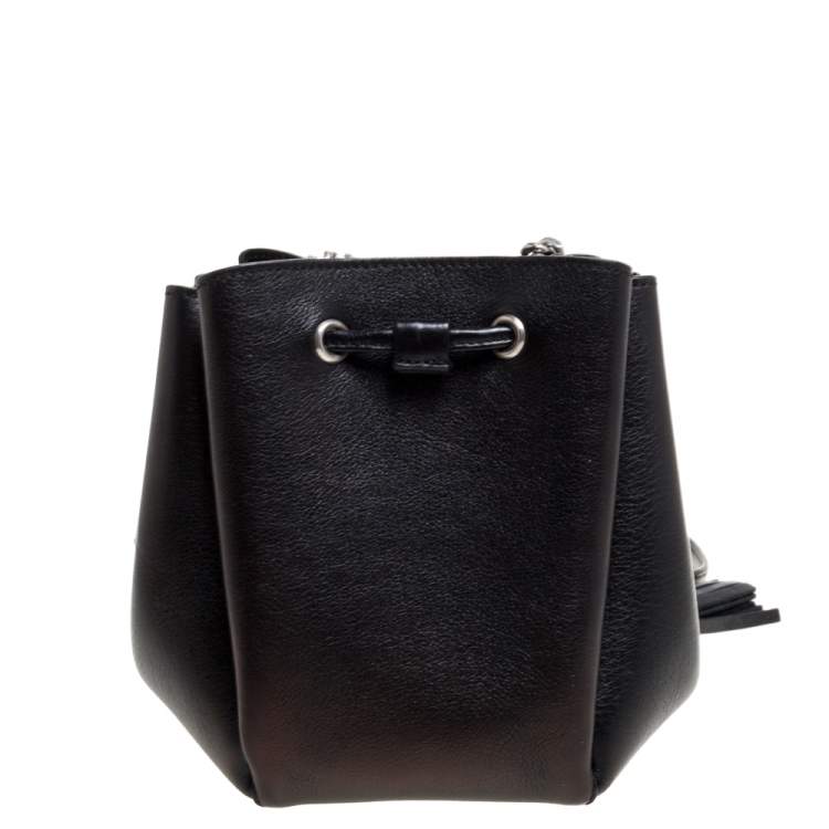 Pre Owned Saint Laurent Black Leather Jen Bucket Crossbody Bag