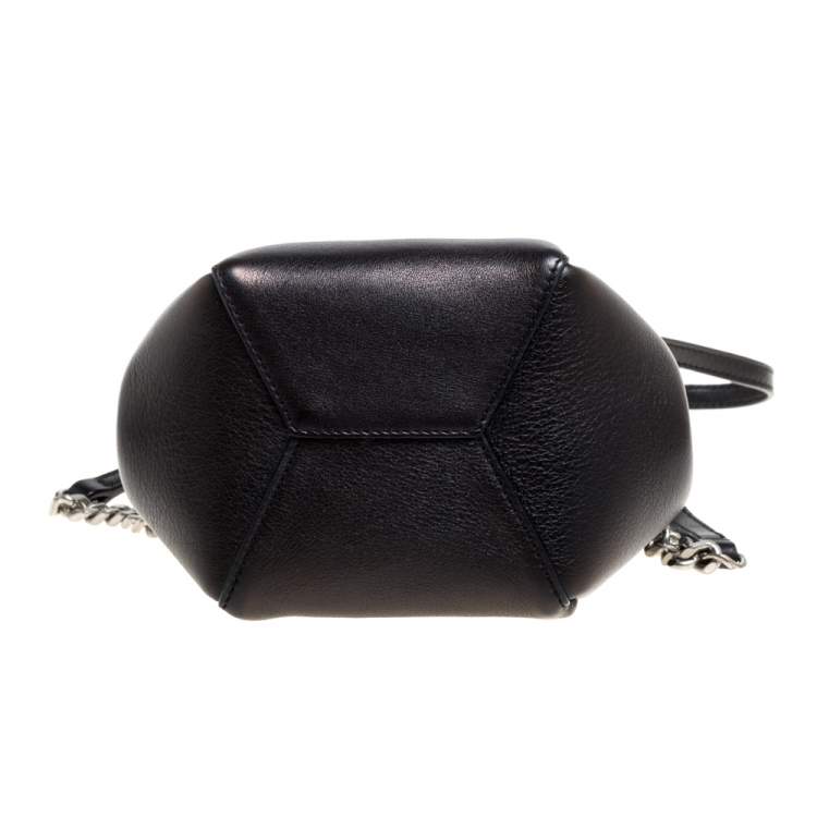 Pre Owned Saint Laurent Black Leather Jen Bucket Crossbody Bag