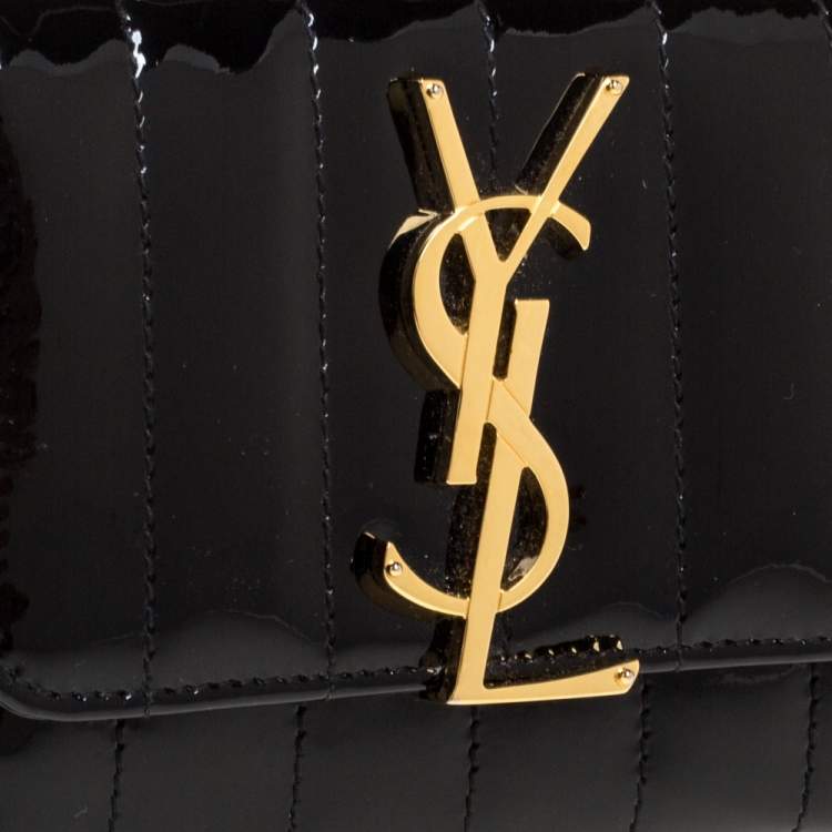 Pre Owned Saint Laurent Paris Black Patent Leather Vicky Trifold Wallet